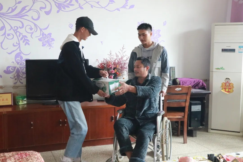 1636771651375086461.jpg